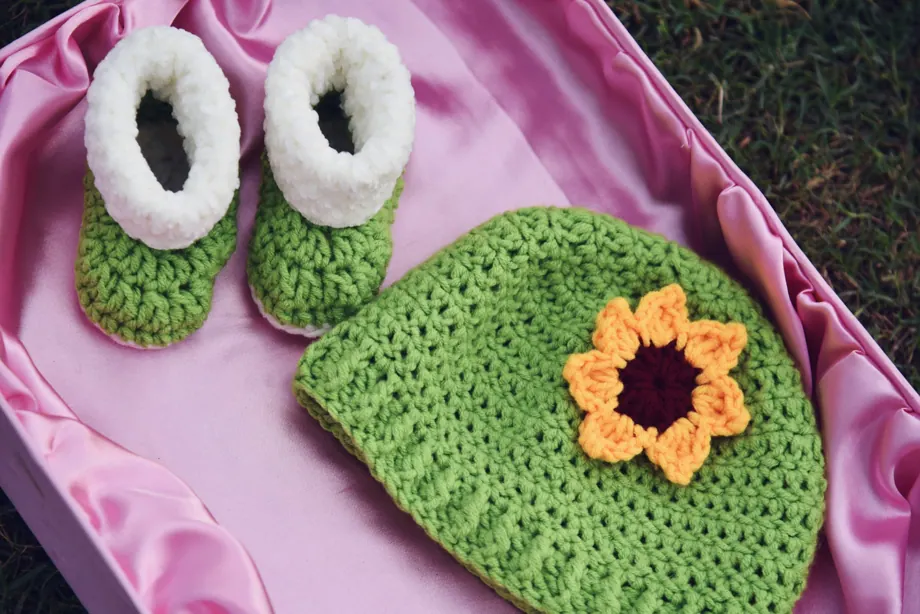 Matching baby sets by Kiswah Crochet